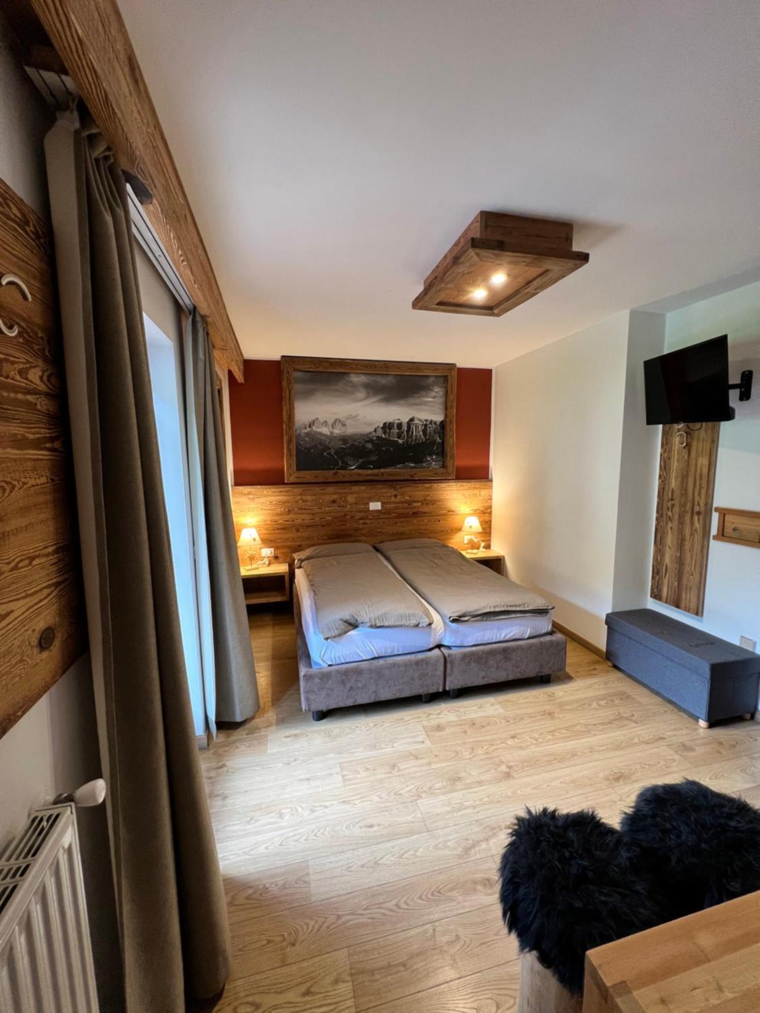 Garni Eden Bed And Breakfast Soraga Zewnętrze zdjęcie