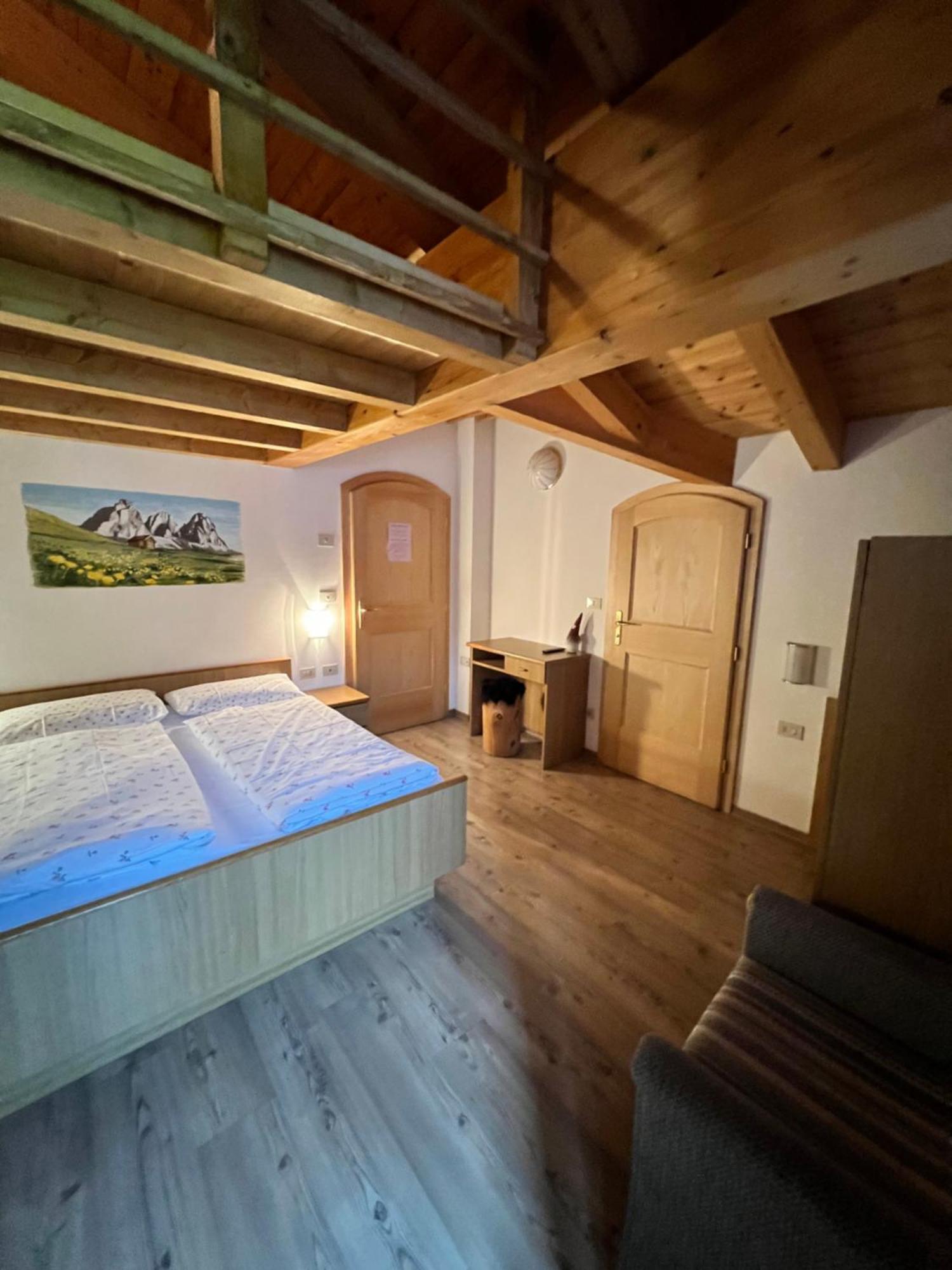Garni Eden Bed And Breakfast Soraga Zewnętrze zdjęcie