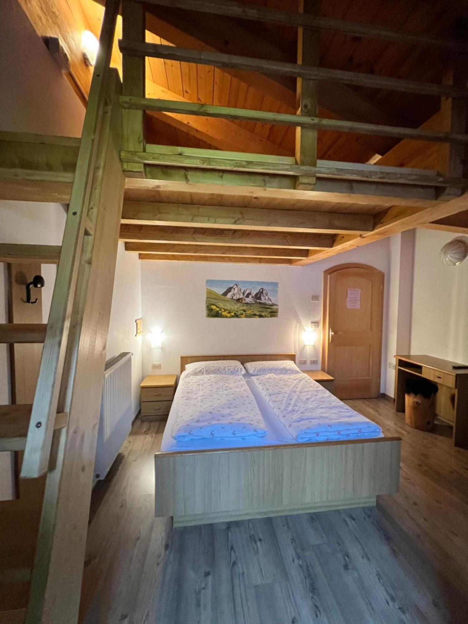 Garni Eden Bed And Breakfast Soraga Zewnętrze zdjęcie